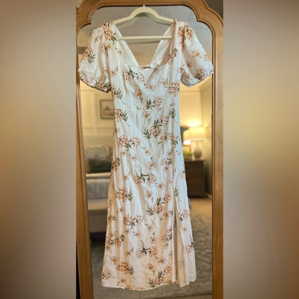Gianni Bini Cream Floral Midi Dress